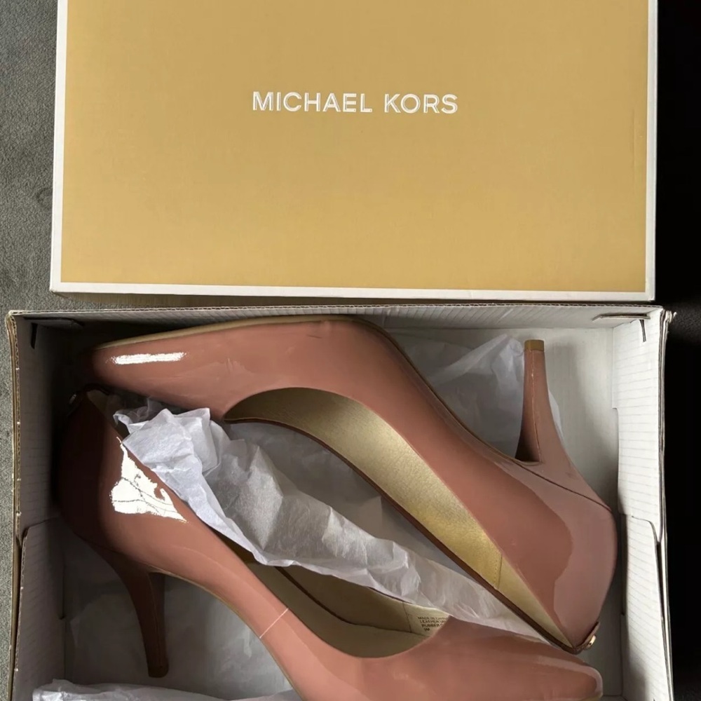NEW Michael Kors MK-Flex Mid Pump Patent Leather Dusty Rose (Size 9 M) W/BOX